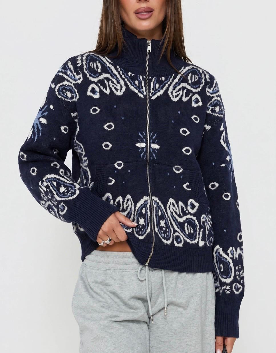 Maglia cardigan zip blu stampa bandana