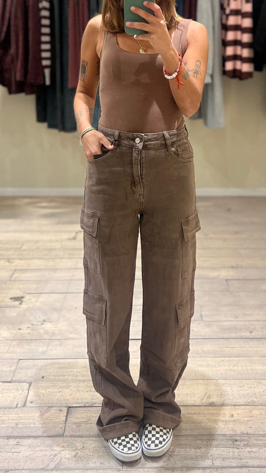 Pantaloni cargo marrone wide leg