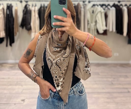 Foulard stampa bandana cammello