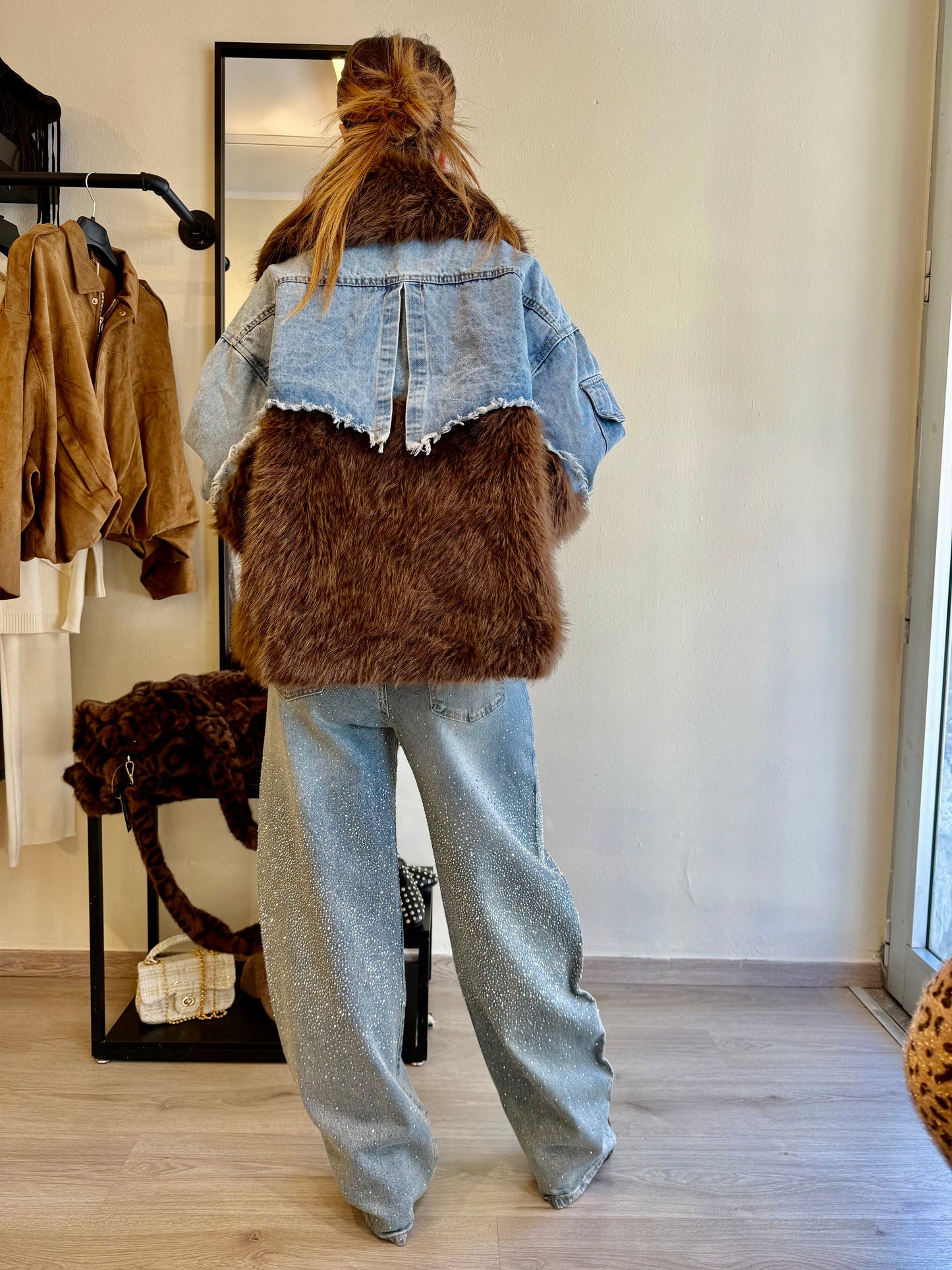 Giubbotto denim con inserti ecopelliccia