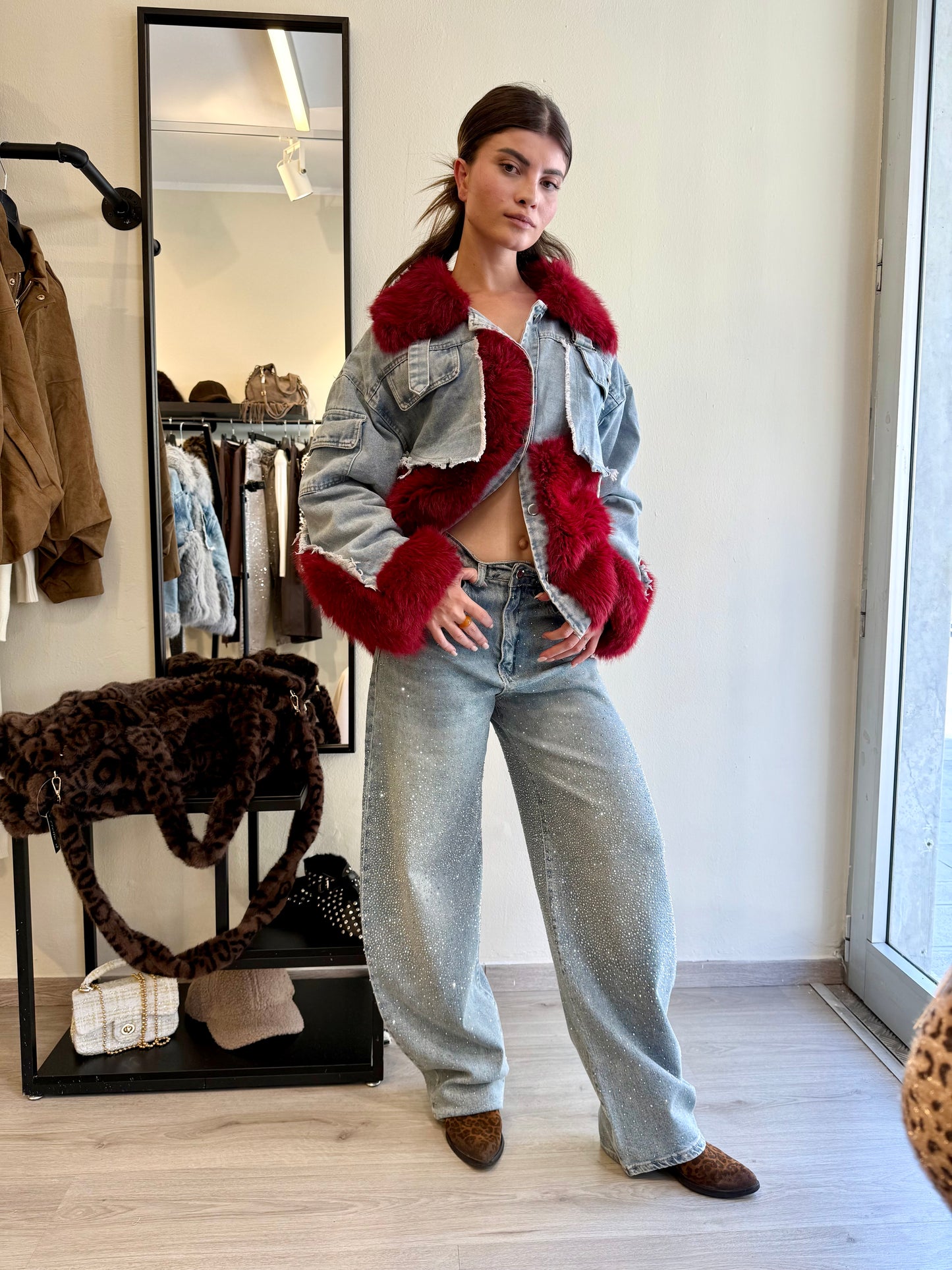 Giubbotto denim con inserti ecopelliccia