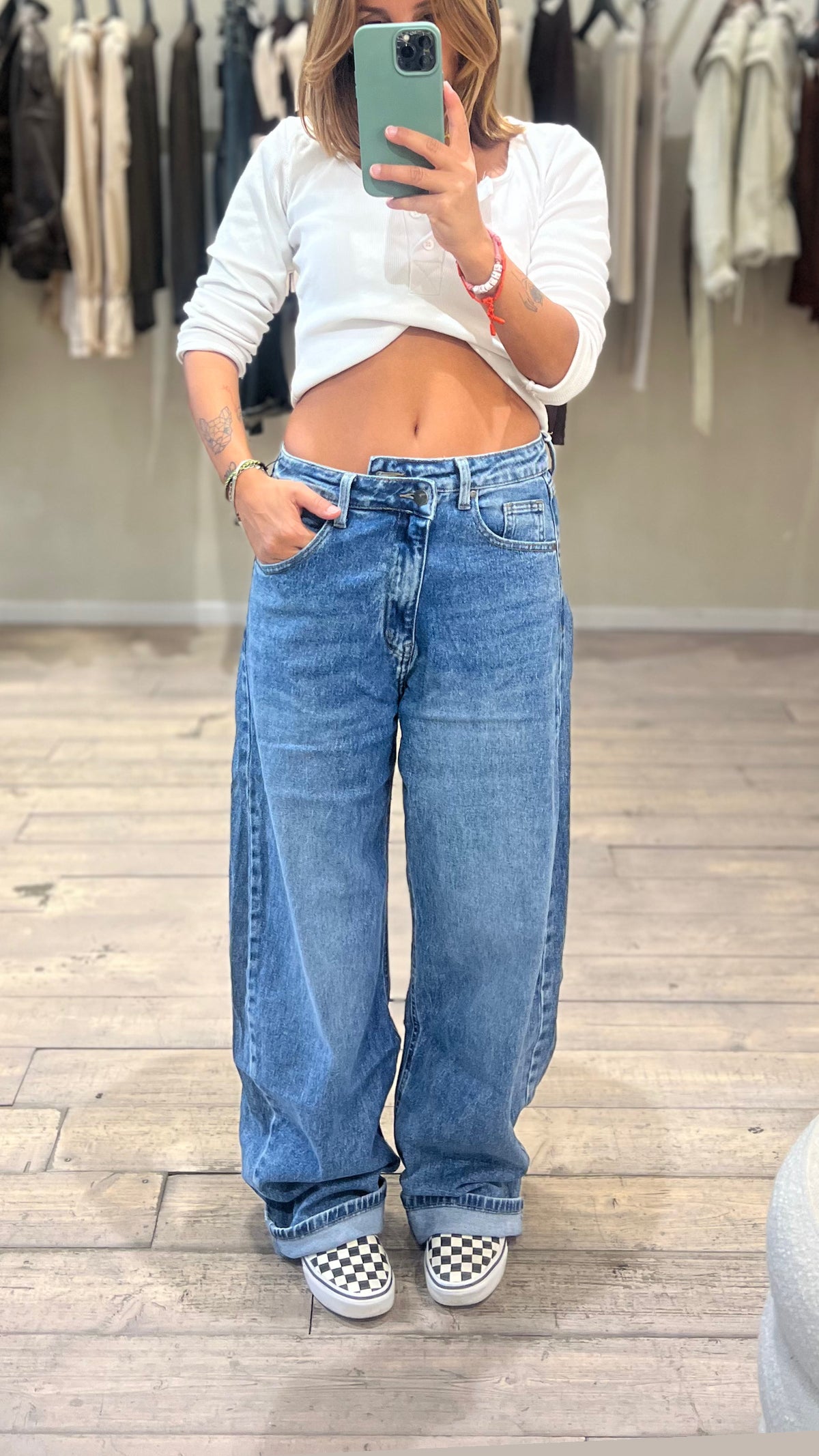 Jeans Baloon bottone spostato