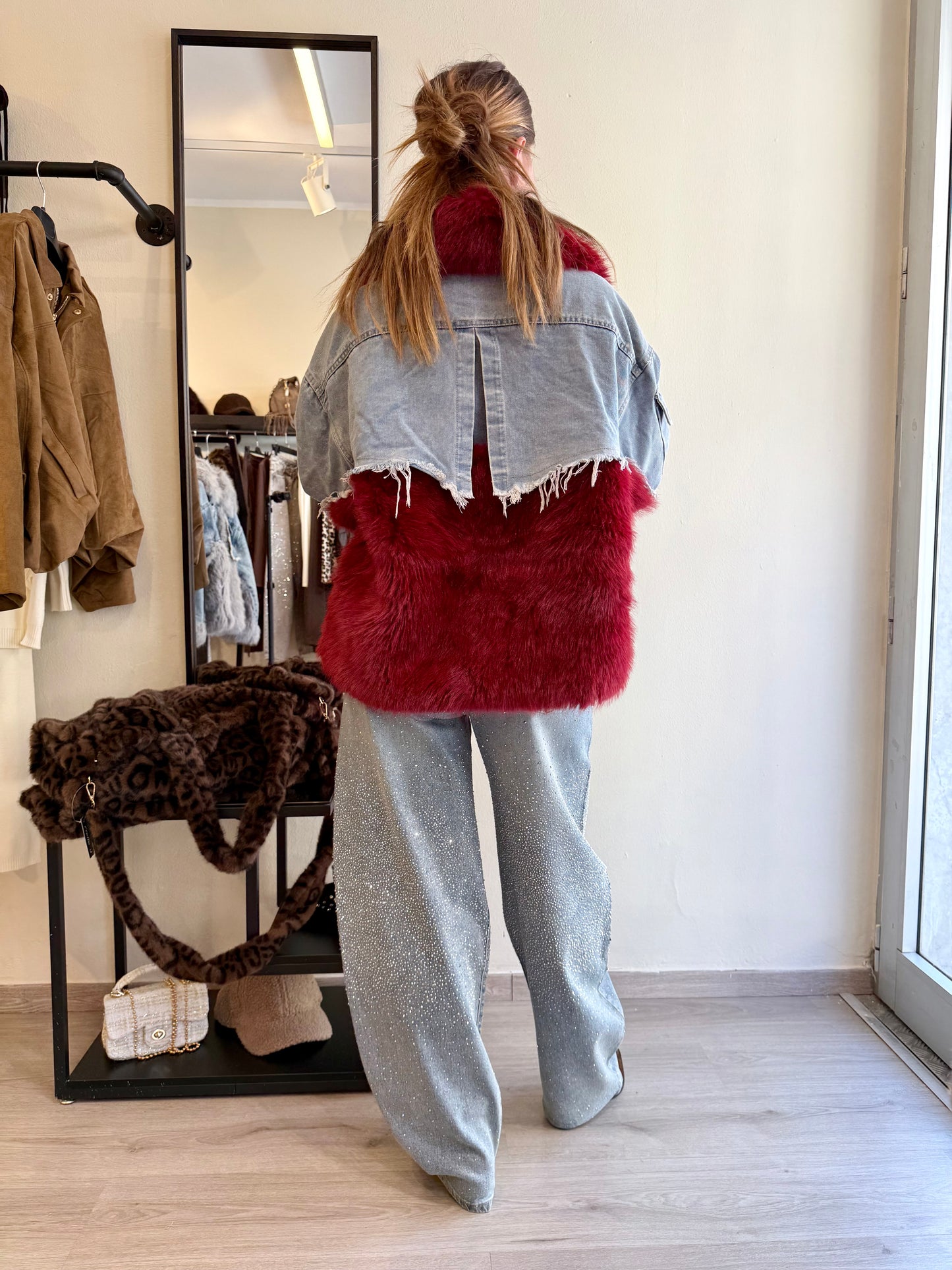 Giubbotto denim con inserti ecopelliccia