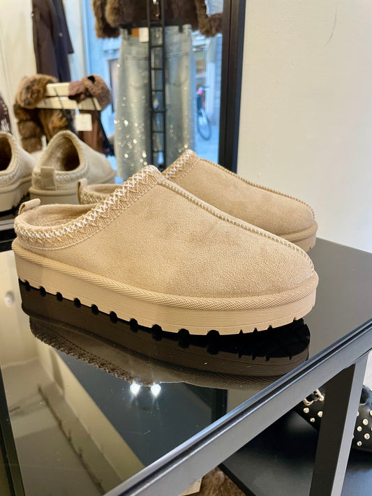 Slip-on scamosciata
