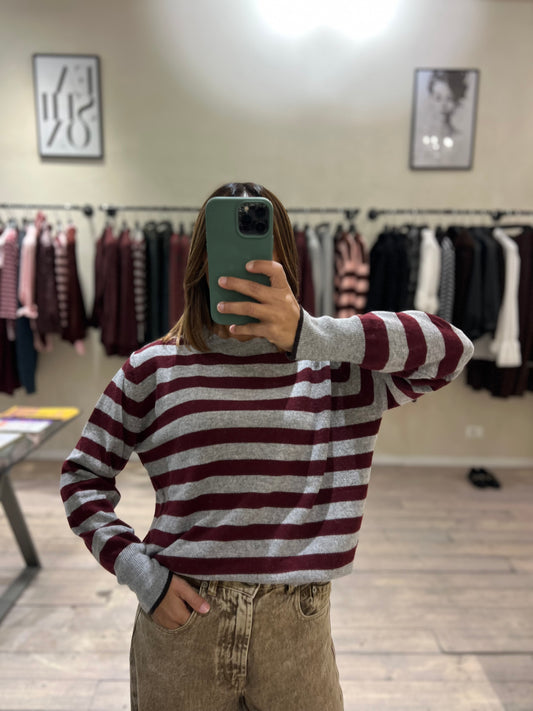 Maglia girocollo cachemere grigio chiaro bordeaux