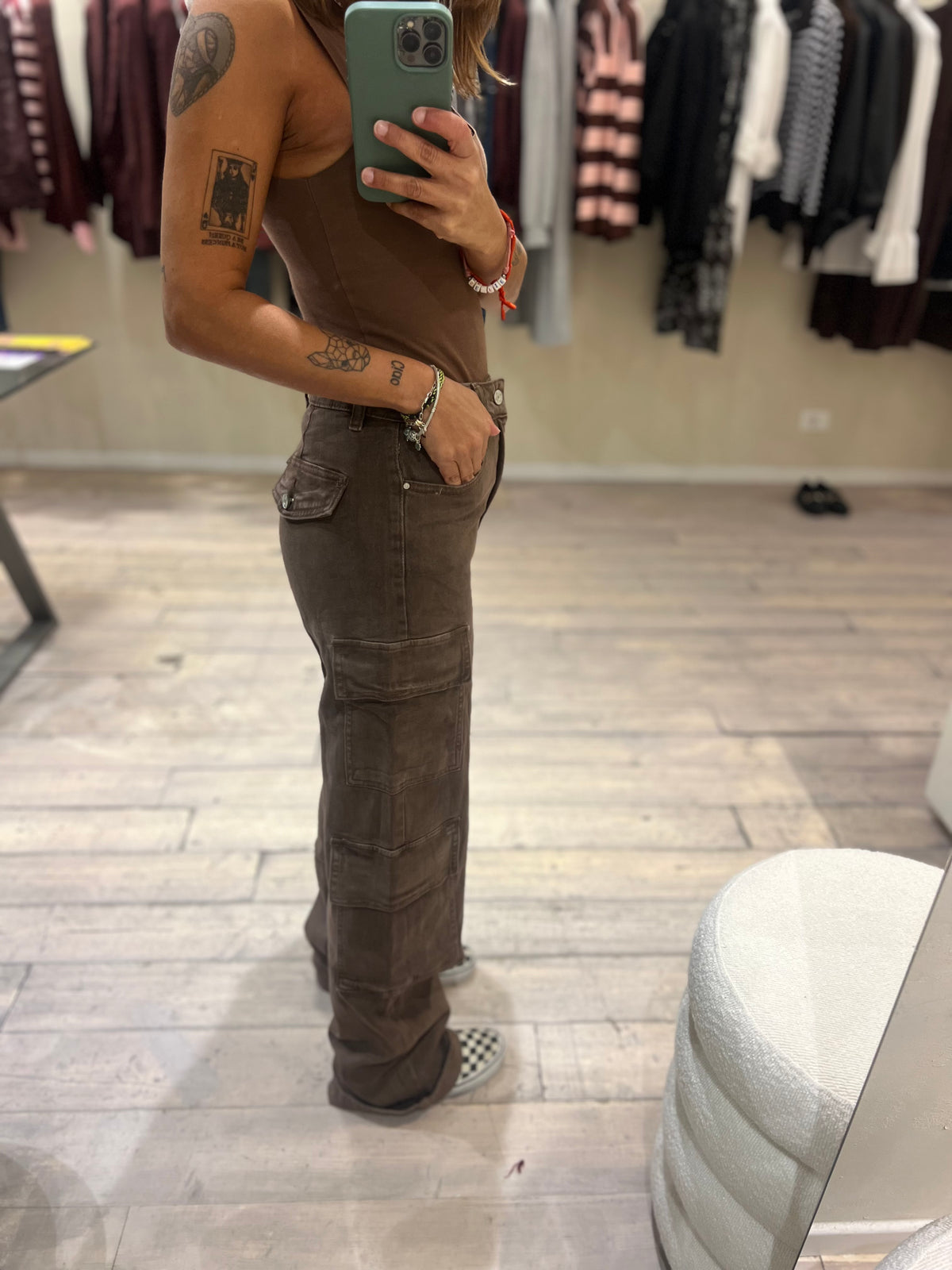 Pantaloni cargo marrone wide leg